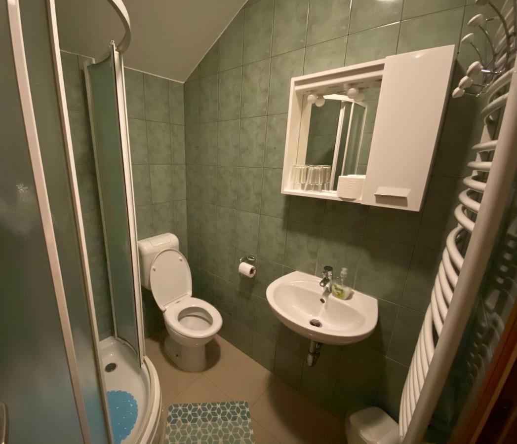 Guest House Lucija Buzin Buitenkant foto