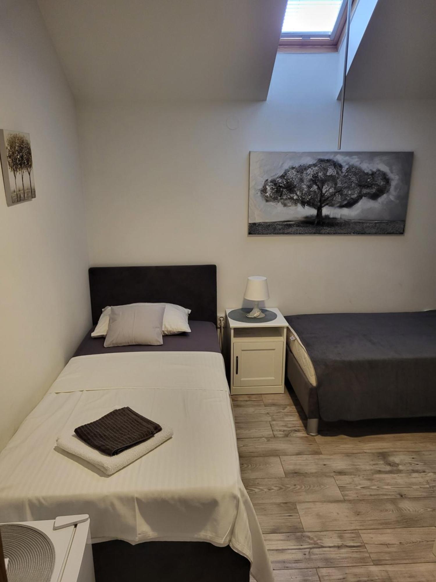 Guest House Lucija Buzin Buitenkant foto